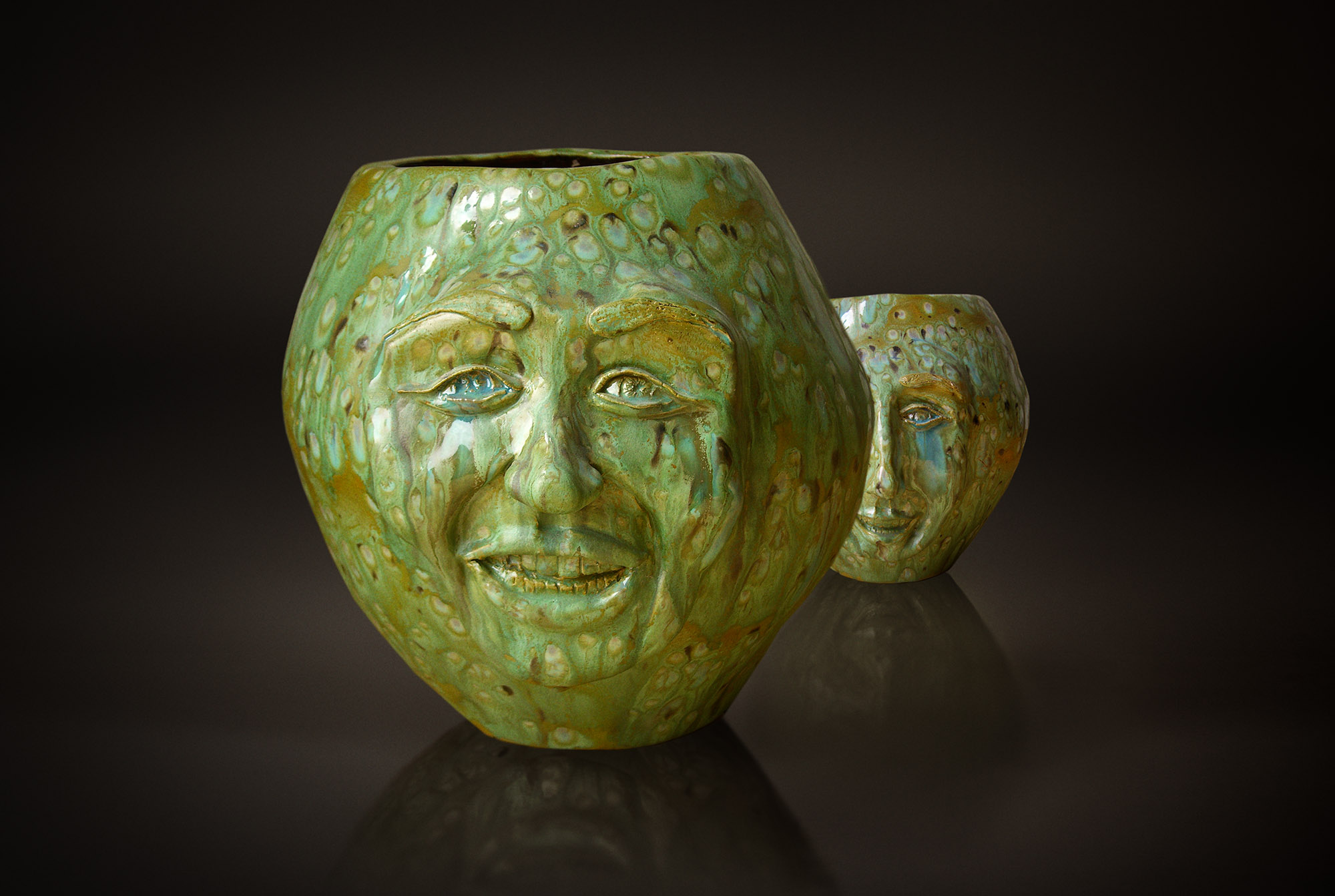1992_FACE_VASE_alt_16x16x16_sm2k